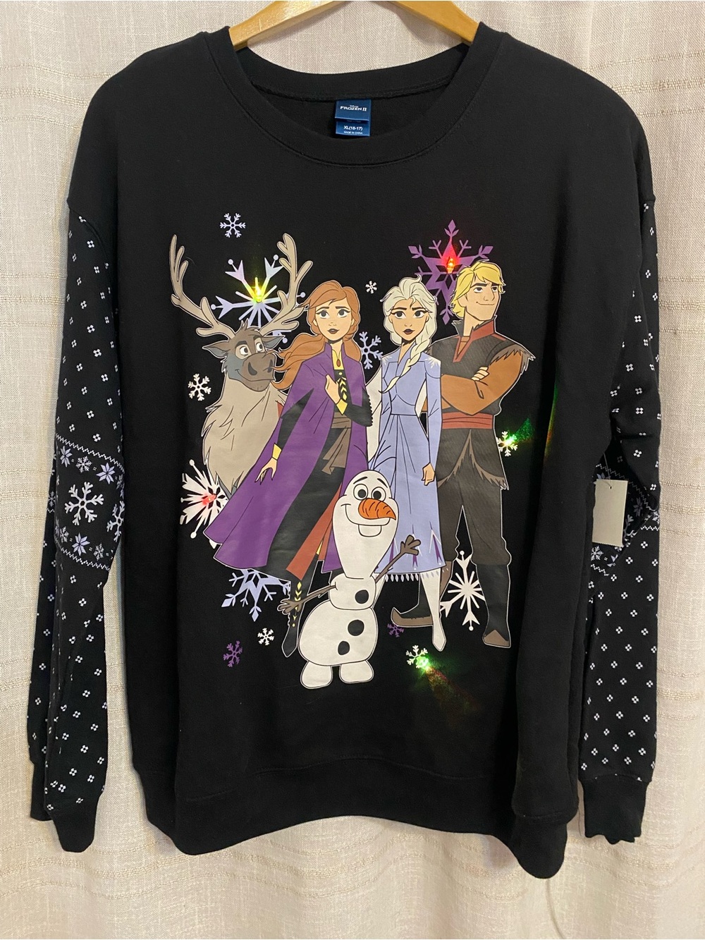 NWT Disney Frozen 2 Light Up Christmas Sweatshirt Olaf Elsa Anna Juniors XL